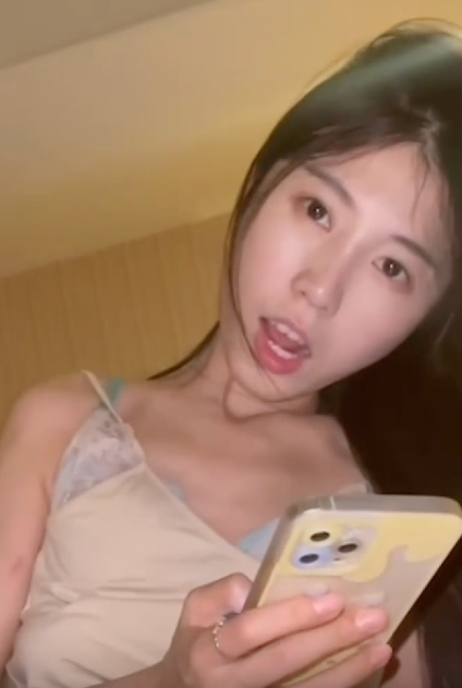 无套嫩妹